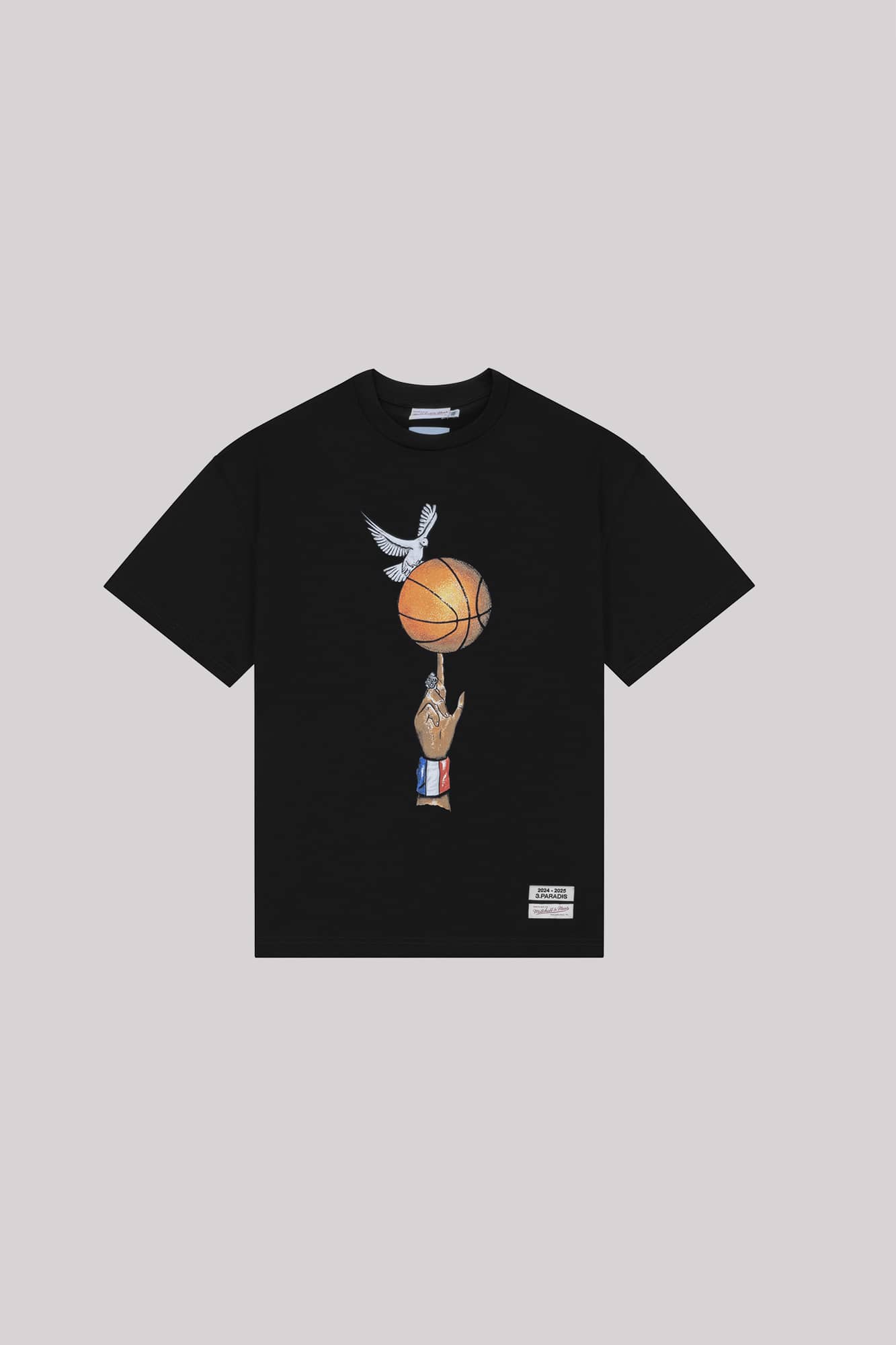 3.PARADIS, Mitchell & Ness and The NBA : Graphic Ball T-Shirt