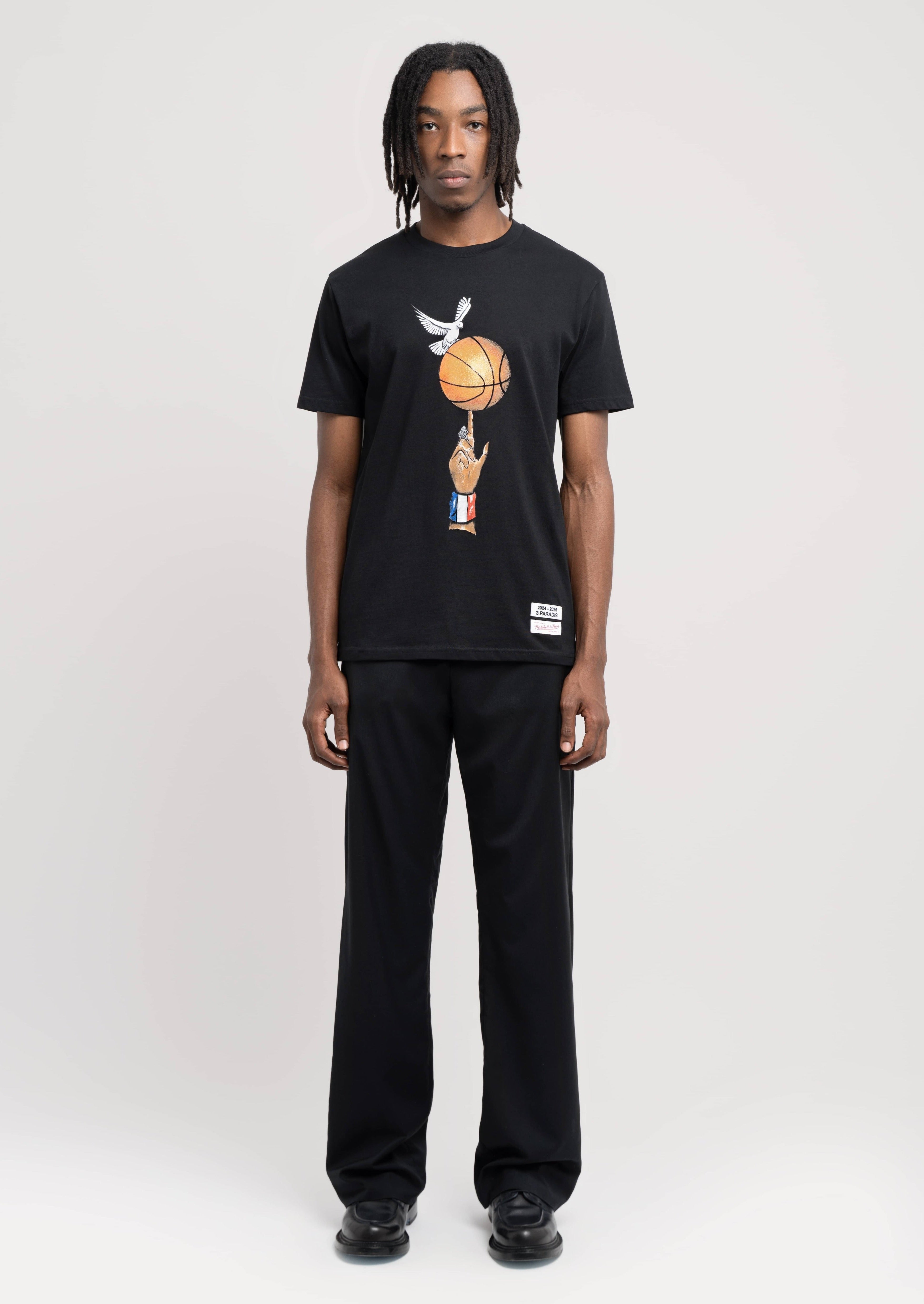 3.PARADIS, Mitchell & Ness and The NBA : Graphic Ball T-Shirt