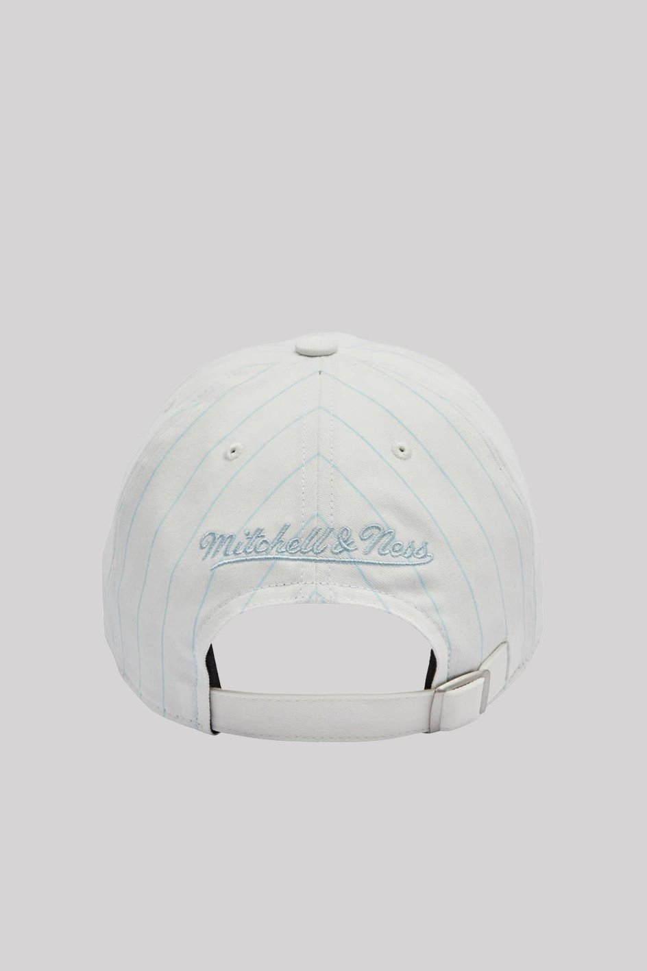 3.PARADIS, Mitchell & Ness and The NBA : Dove Embroidered Cap